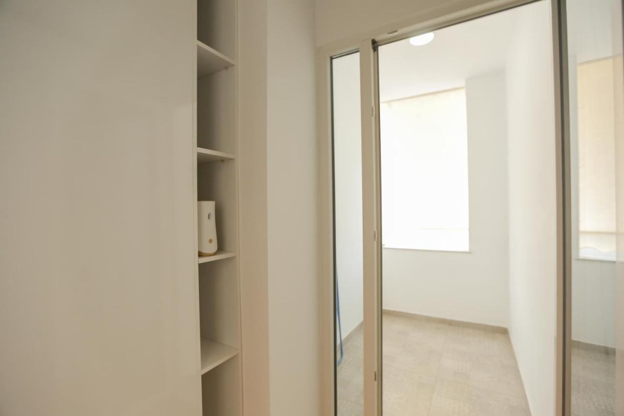 Miku Apartment-Stunning Apartment At Taiwan Tirana Exterior photo